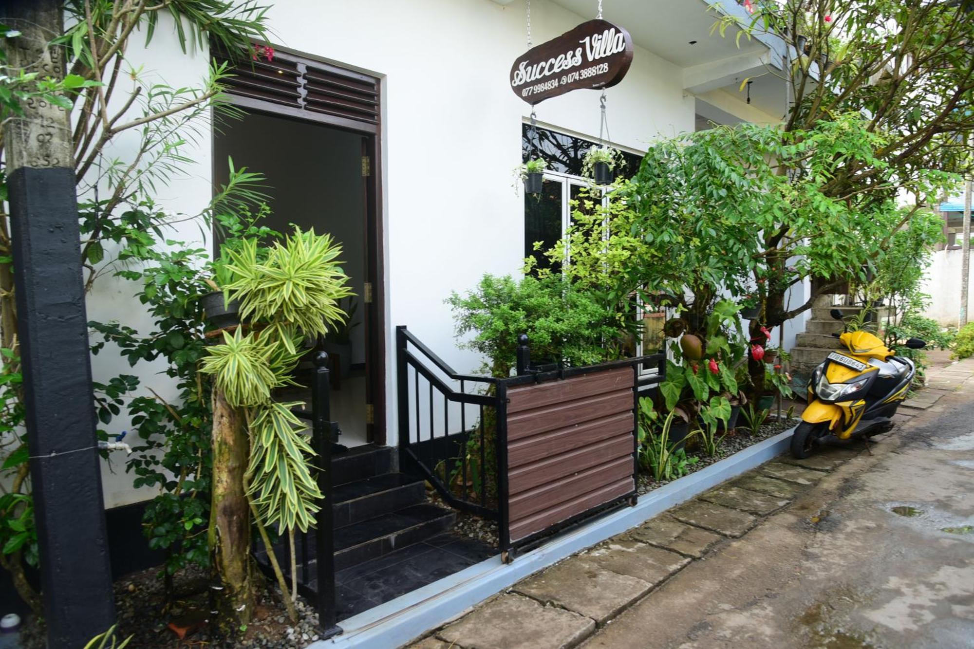 Success Villa Hikkaduwa Esterno foto
